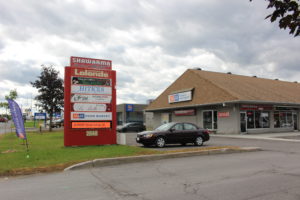 M&M Food Market freshens up its look with a UTG LED Sign!