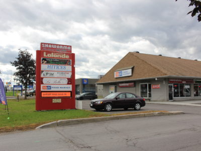 M&M Food Market freshens up its look with a UTG LED Sign!