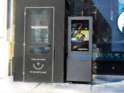 UTG Installs The First of its Kind Outdoor Battery Powered Digital Display in New York City