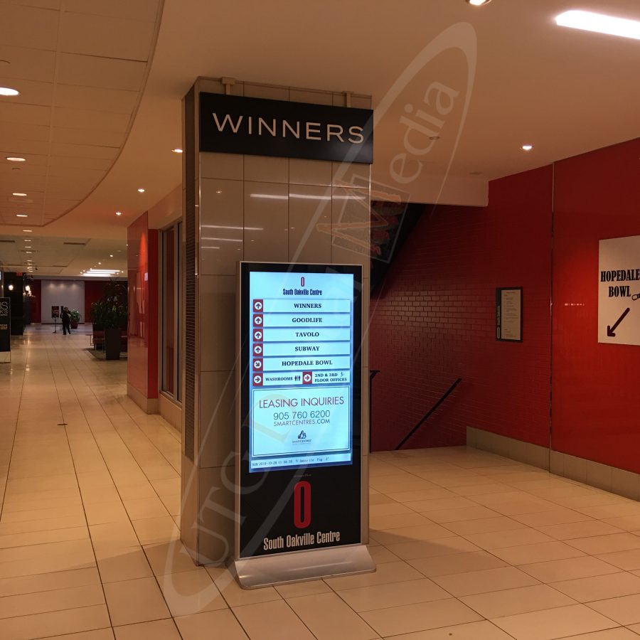 A UTG LCD Standup Screen at the South Oakville Mall