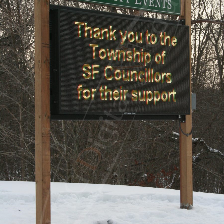 A UTG Outdoor LED Pylon sign at Verona Community Association